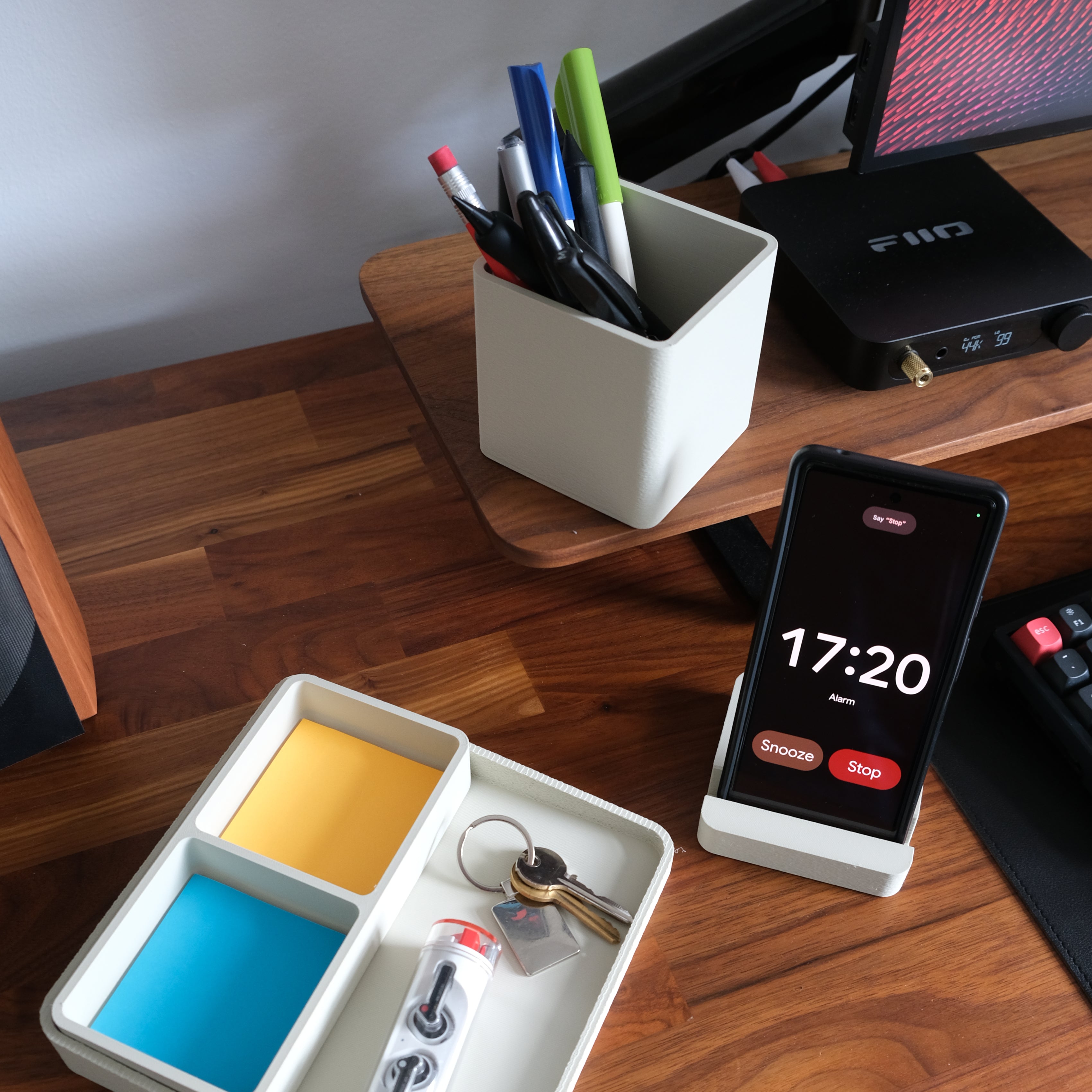 Modern Minimalist 4-in-1 Desk Organiser Set